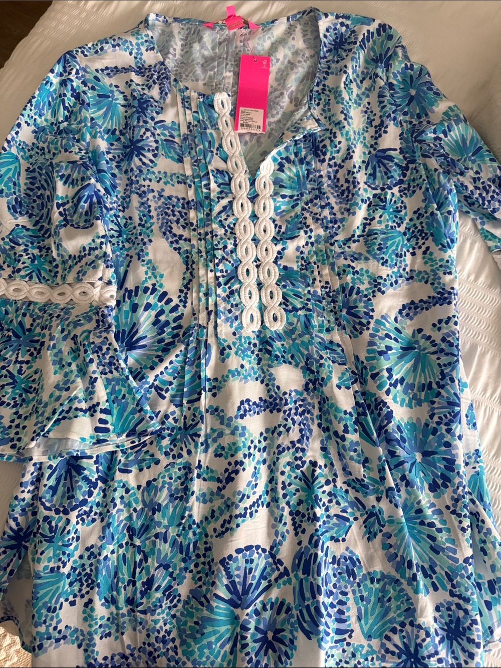 New Lilly Pulitzer Blue & Teal Floral Tunic with White Trim